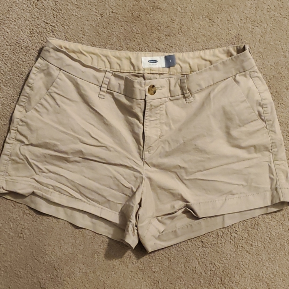 Old Navy khaki shorts,  size 6